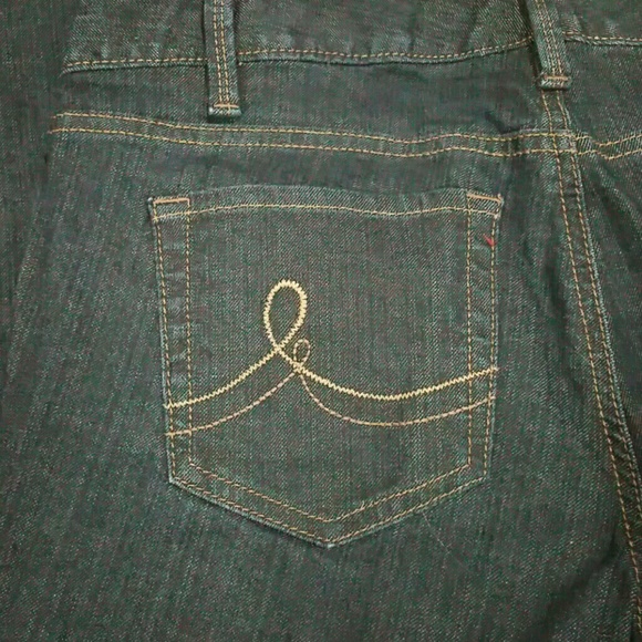 CLEARANCE /Make an offer! Ann Taylor Loft Cropped Jeans sz 6 - Picture 5 of 5